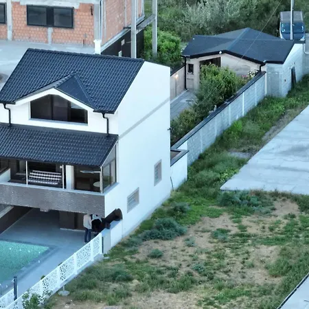 River House Villa