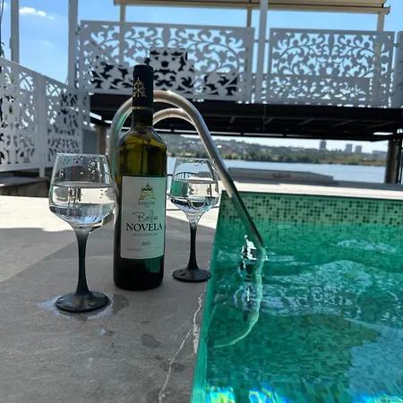River House Villa